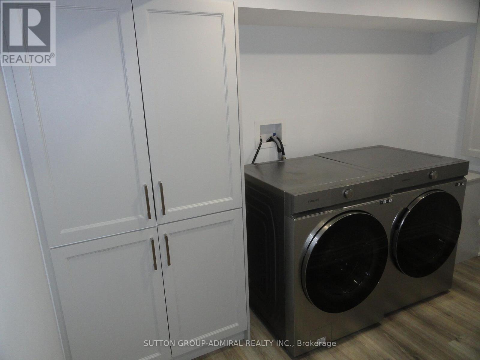 121 Marigold Gardens, Oakville, Ontario  L6H 0X1 - Photo 19 - W13032450