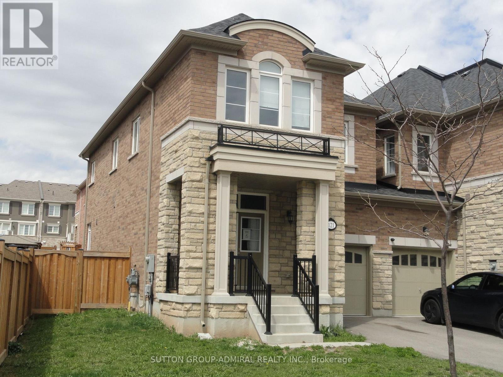 121 Marigold Gardens, Oakville, Ontario  L6H 0X1 - Photo 2 - W13032450