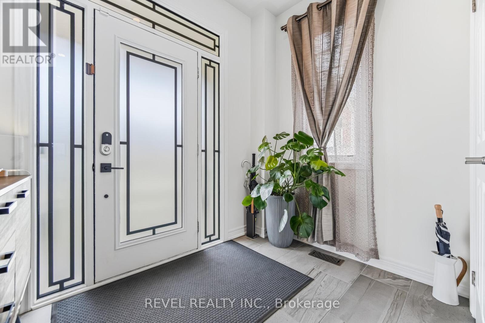 248 Sky Harbour Drive, Brampton, Ontario  L6Y 2Z7 - Photo 3 - W13032460