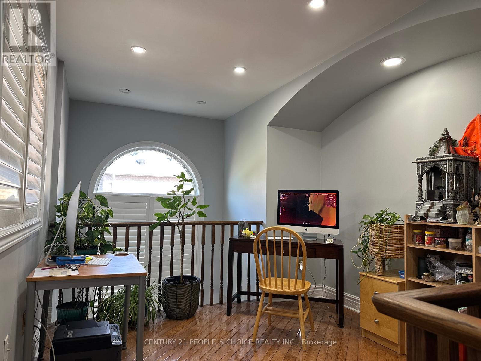 1657 Samuelson Circle, Mississauga, Ontario  L5N 7Z8 - Photo 10 - W13032478