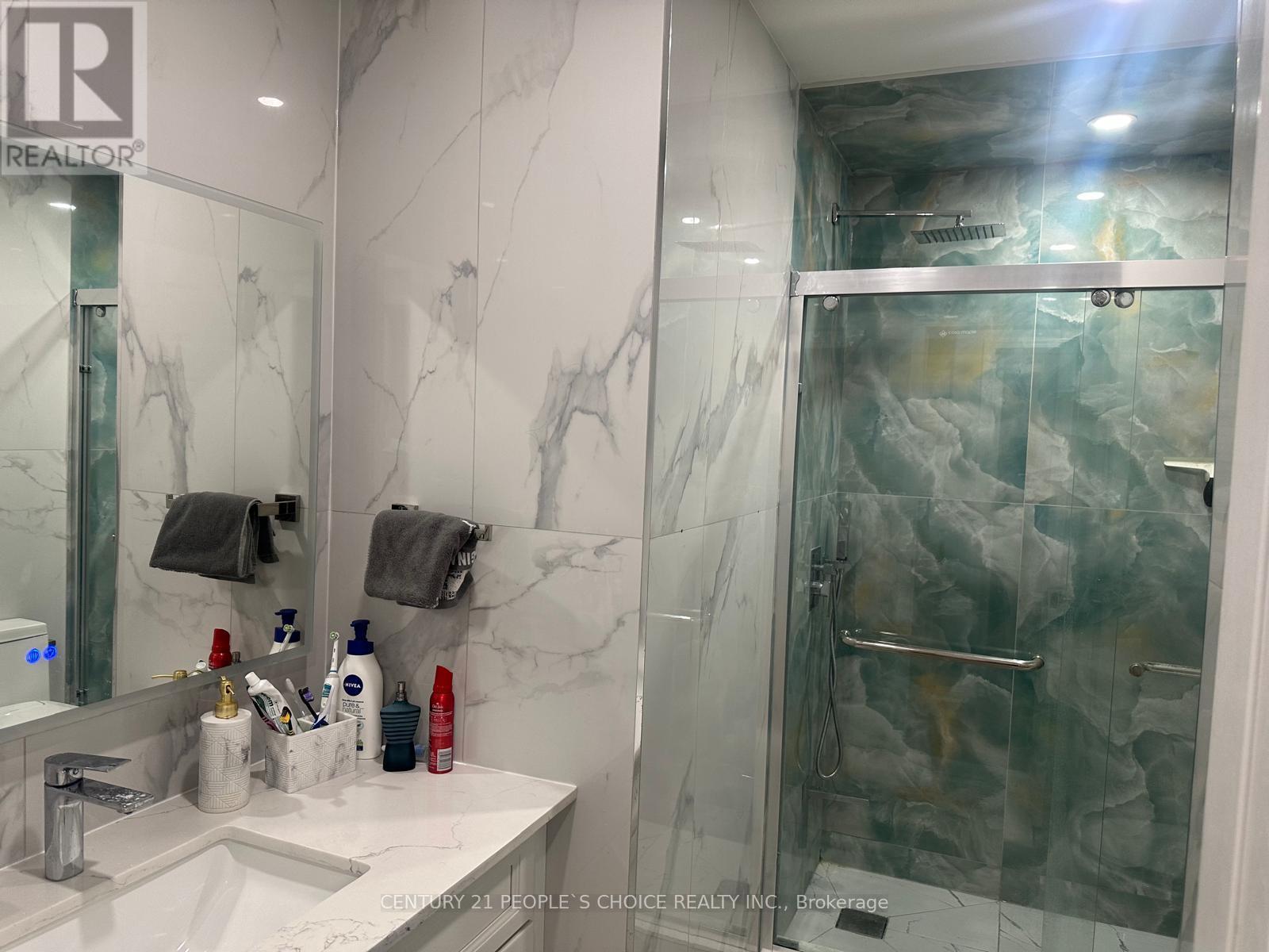 1657 Samuelson Circle, Mississauga, Ontario  L5N 7Z8 - Photo 12 - W13032478