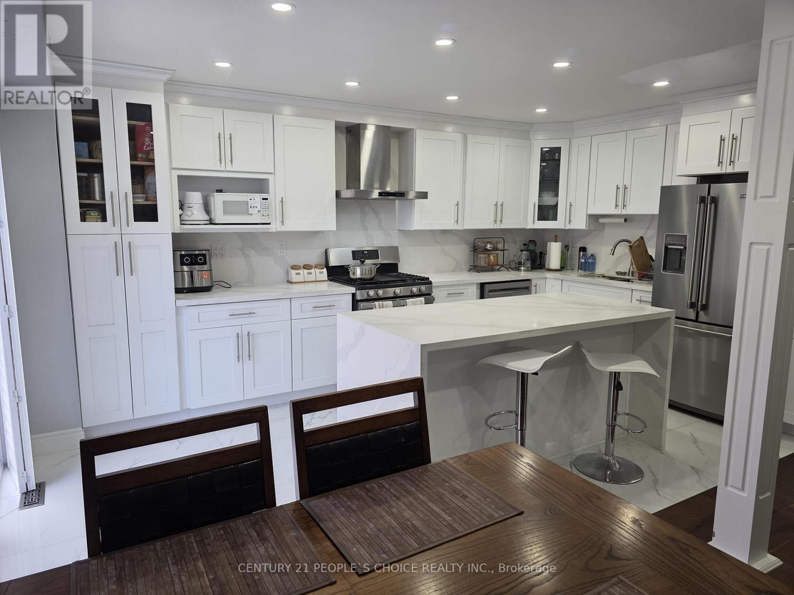 1657 Samuelson Circle, Mississauga, Ontario  L5N 7Z8 - Photo 6 - W13032478