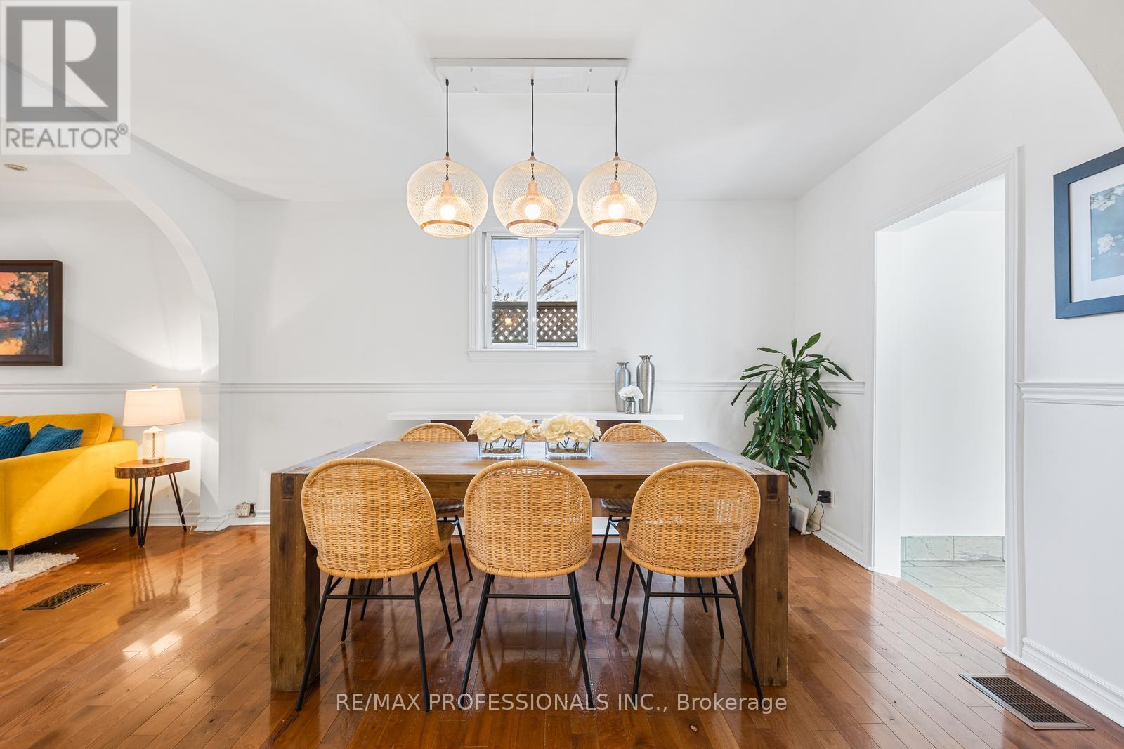 1 Gray Avenue, Toronto, Ontario  M6N 4S5 - Photo 10 - W13032498