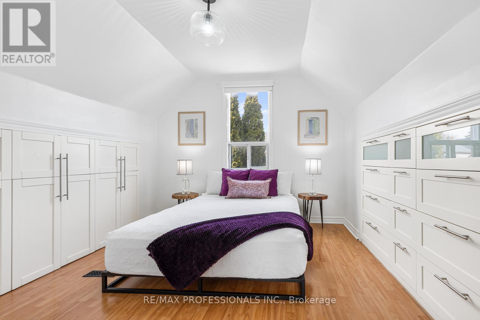 1 Gray Avenue, Toronto, Ontario  M6N 4S5 - Photo 20 - W13032498