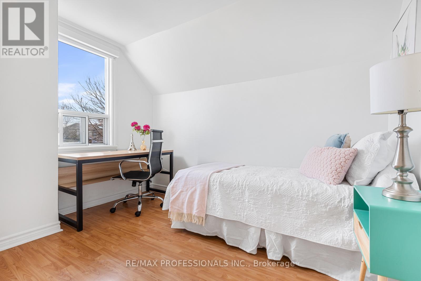 1 Gray Avenue, Toronto, Ontario  M6N 4S5 - Photo 24 - W13032498