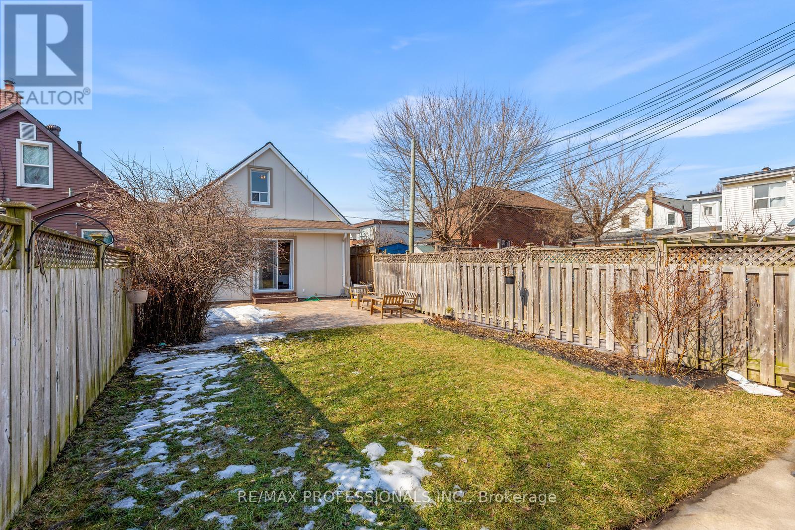 1 Gray Avenue, Toronto, Ontario  M6N 4S5 - Photo 36 - W13032498