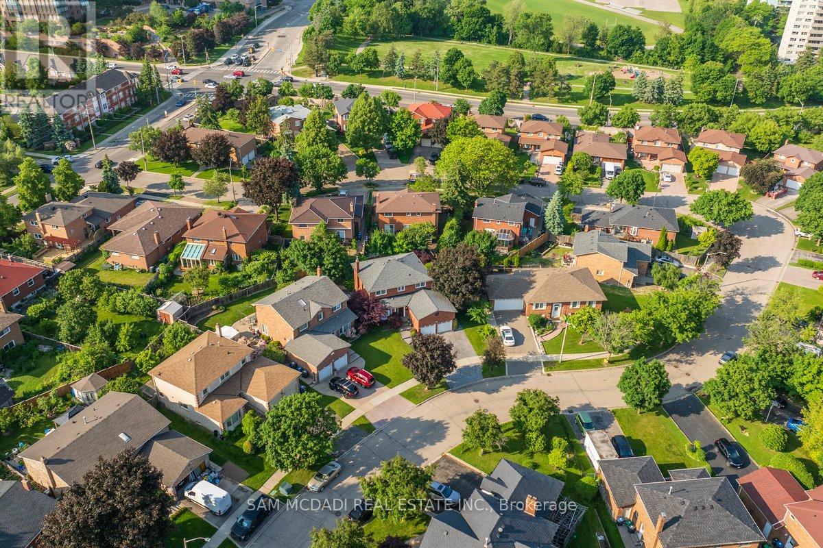 215 Anastasia Terrace, Mississauga, Ontario  L5B 3A5 - Photo 41 - W13032504