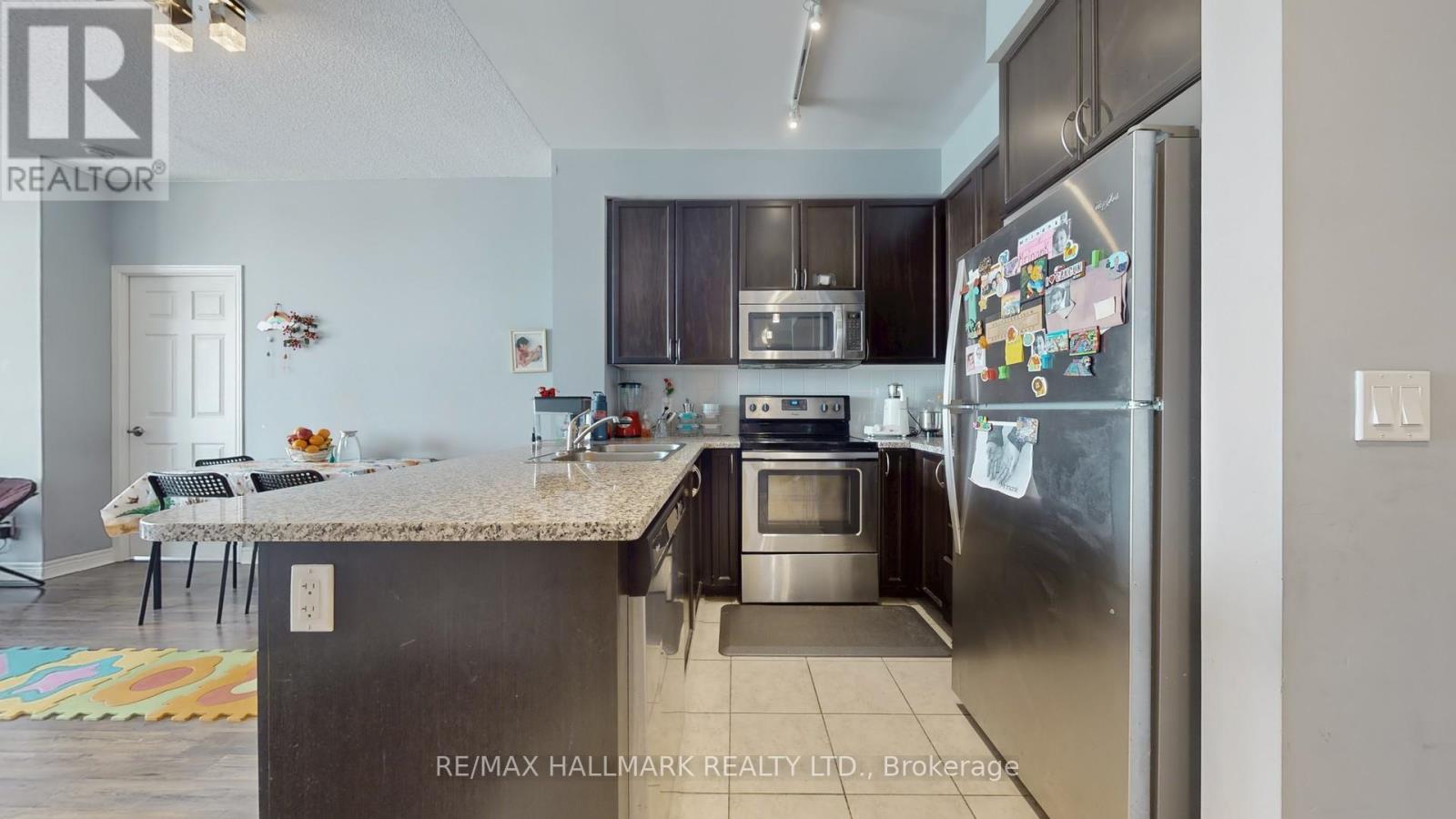 2103 - 339 Rathburn Road W, Mississauga, Ontario  L5B 0C8 - Photo 10 - W13032514