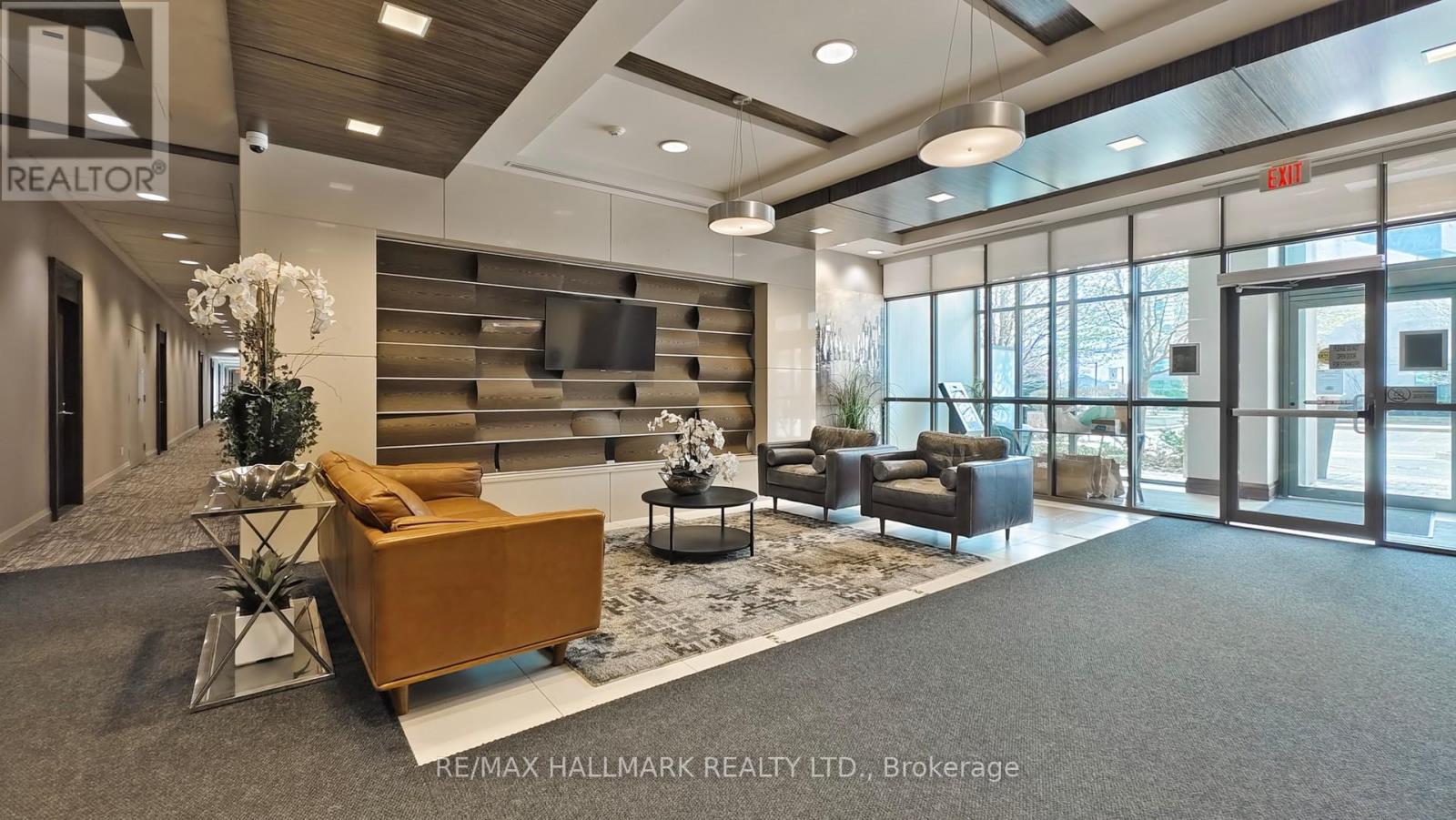 2103 - 339 Rathburn Road W, Mississauga, Ontario  L5B 0C8 - Photo 3 - W13032514