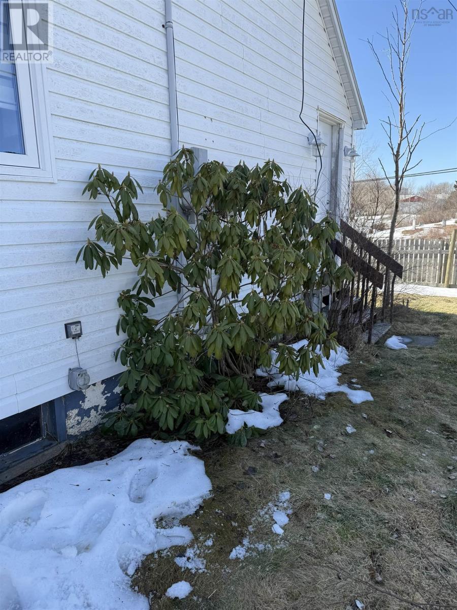 26 Sydney Road, Port Hawkesbury, Nova Scotia  B9A 3A4 - Photo 6 - 202604376