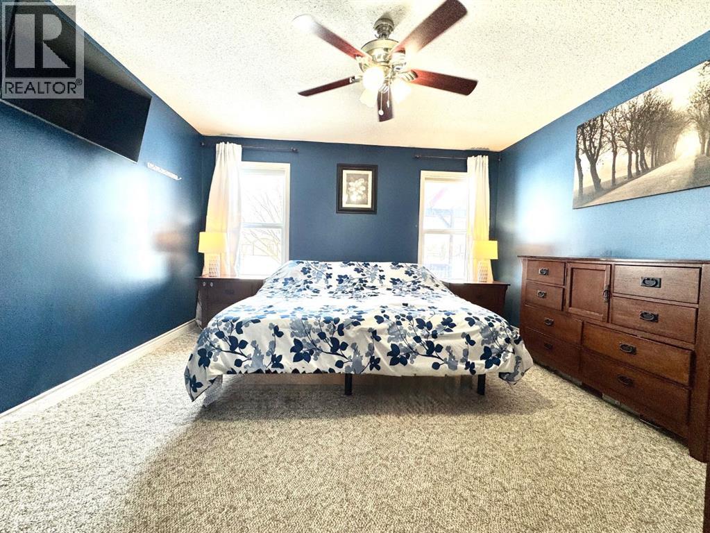 23 Keystone Place, Whitecourt, Alberta  T7S 0B2 - Photo 6 - A2286728