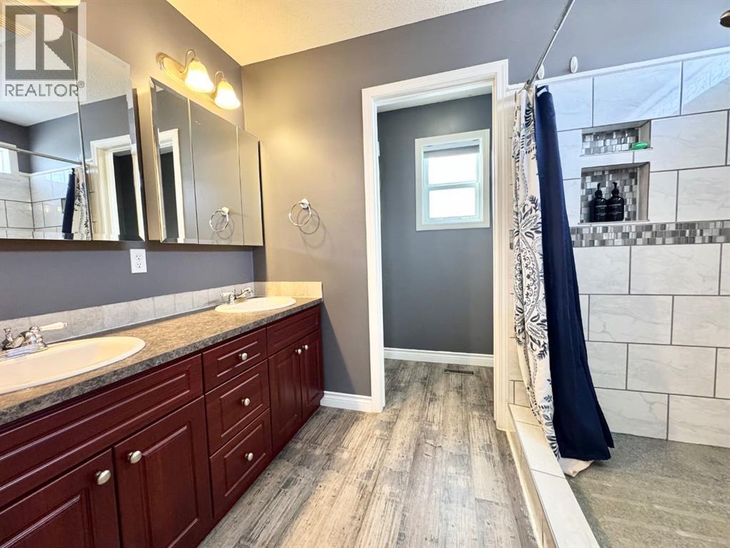 23 Keystone Place, Whitecourt, Alberta  T7S 0B2 - Photo 7 - A2286728