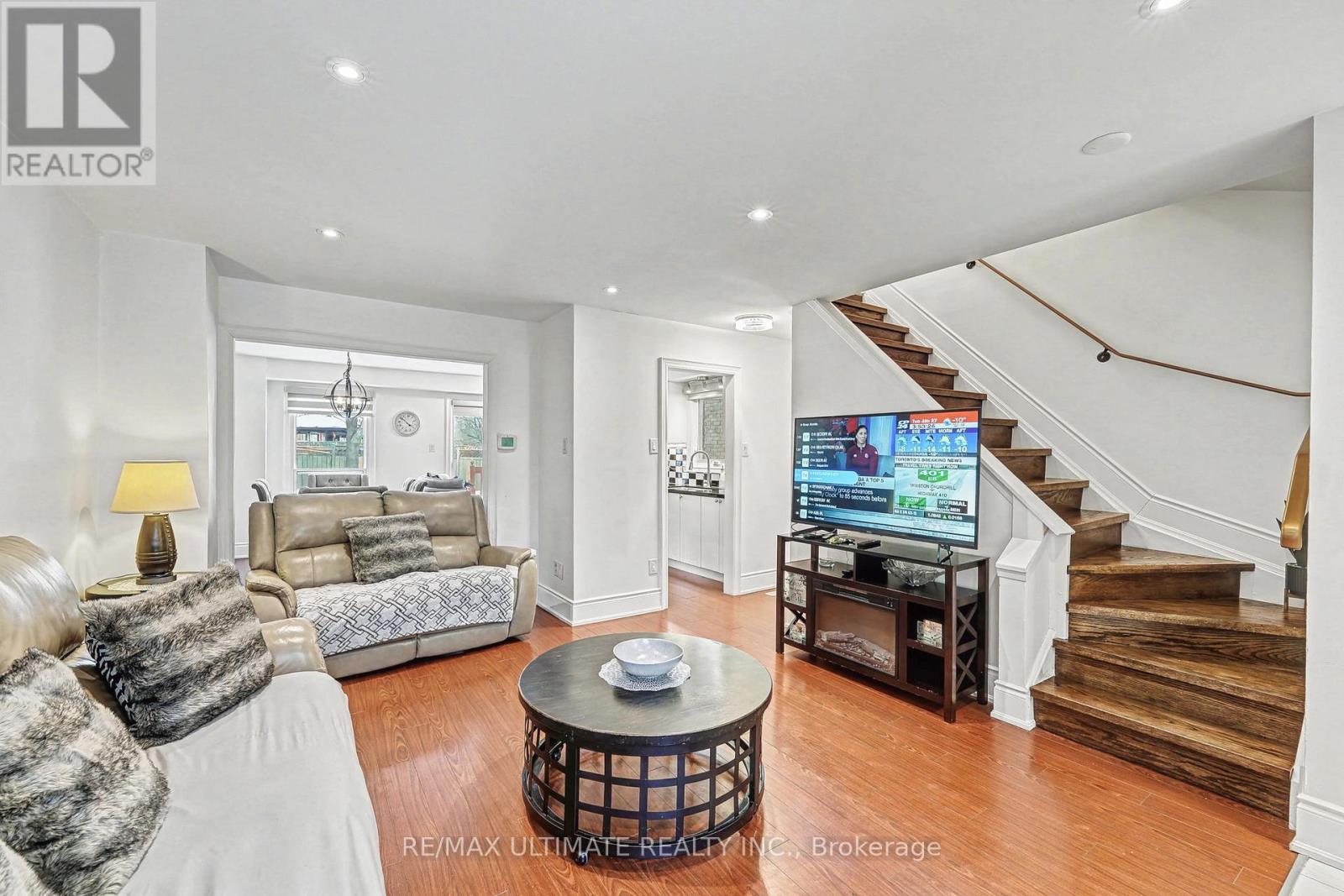 29 Kipling Crescent, Ajax, Ontario  L1S 5A7 - Photo 4 - E12951298