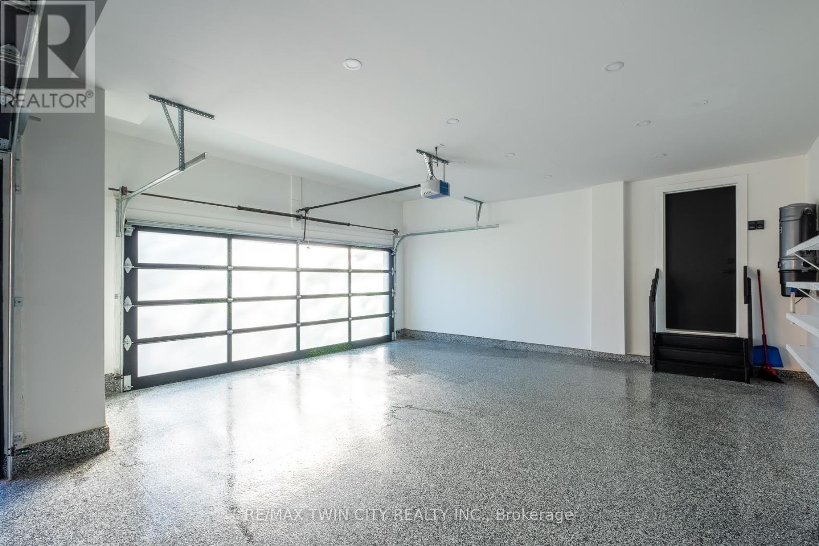 1207 Queen St Street N, Wilmot, Ontario  N0B 2E0 - Photo 35 - X13032472