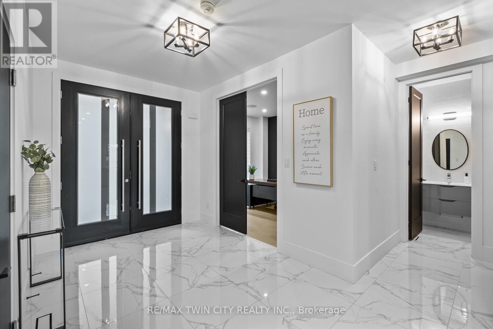 1207 Queen St Street N, Wilmot, Ontario  N0B 2E0 - Photo 4 - X13032472