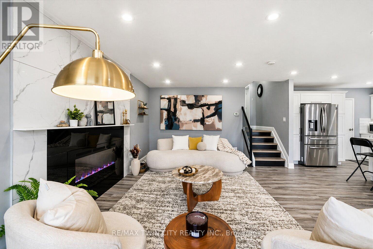 86 Carlyle Drive, Kitchener, Ontario  N2P 1P5 - Photo 5 - X13032532