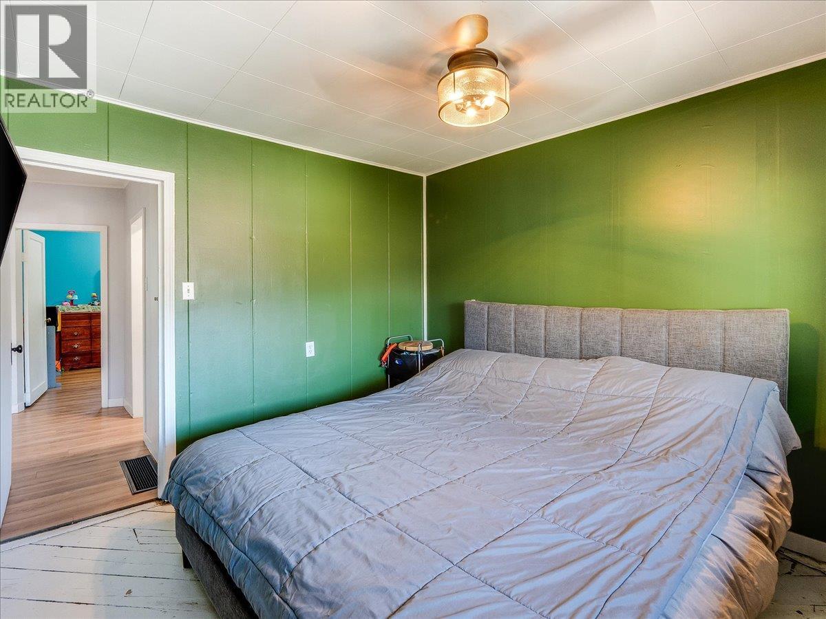 530 Turner Street, Warfield, British Columbia  V1R 2K2 - Photo 32 - 10377887