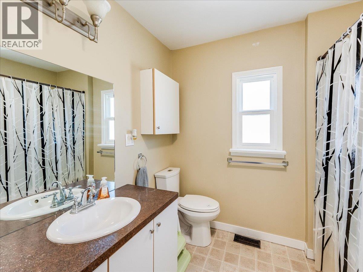 530 Turner Street, Warfield, British Columbia  V1R 2K2 - Photo 27 - 10377887