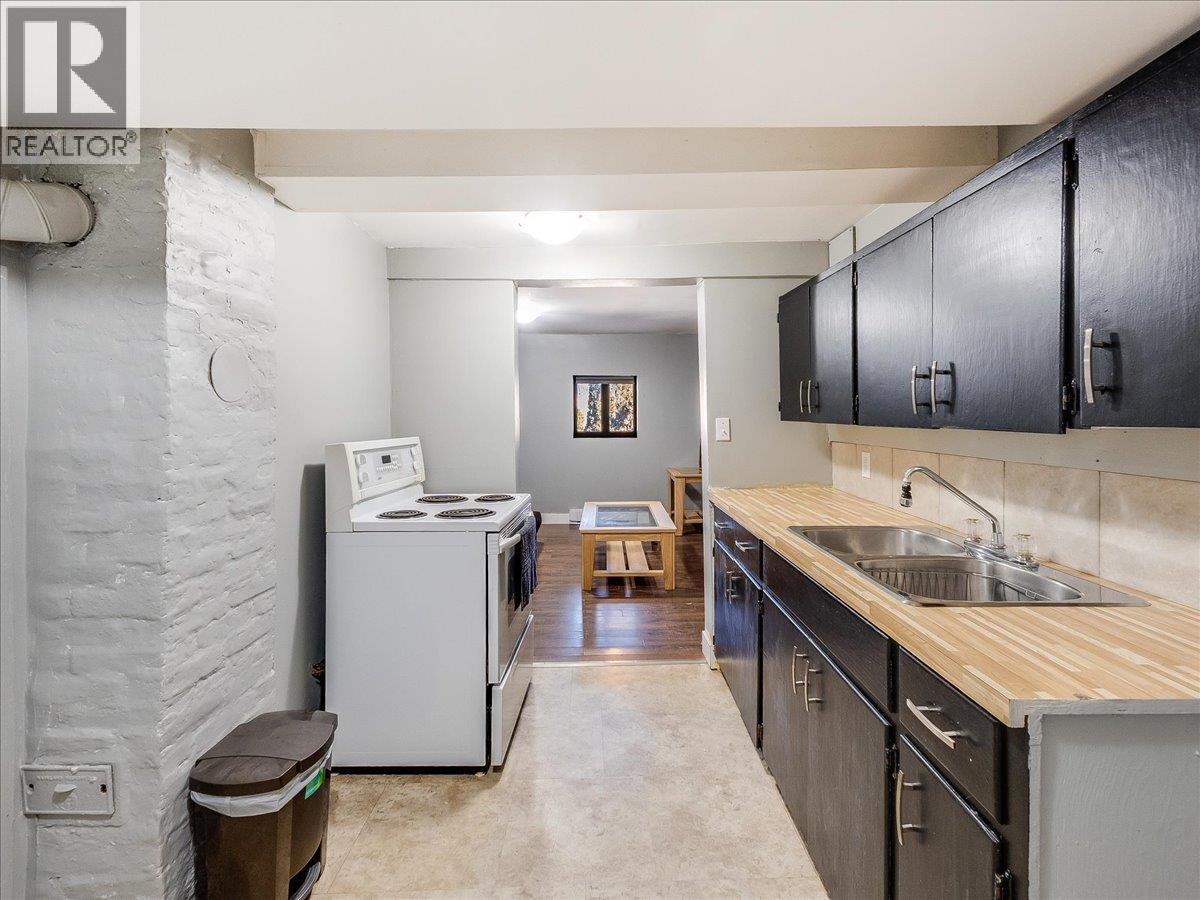 530 Turner Street, Warfield, British Columbia  V1R 2K2 - Photo 53 - 10377887