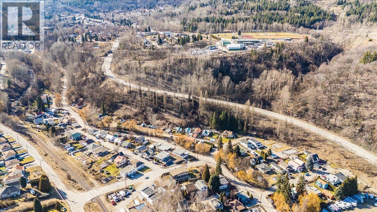 530 Turner Street, Warfield, British Columbia  V1R 2K2 - Photo 69 - 10377887