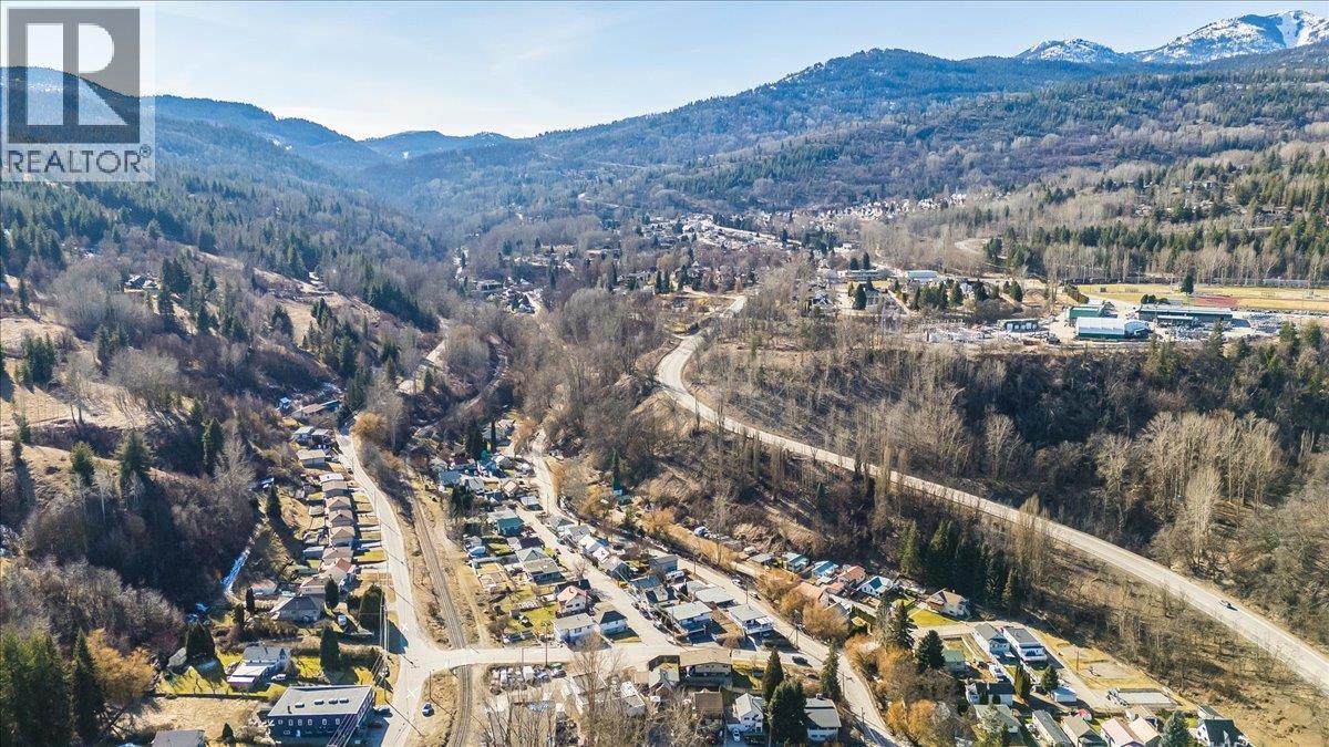 530 Turner Street, Warfield, British Columbia  V1R 2K2 - Photo 68 - 10377887