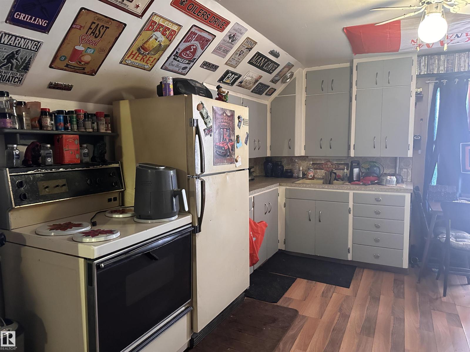 10528 100 Av, Westlock, Alberta  T0G 2J9 - Photo 12 - E4483582