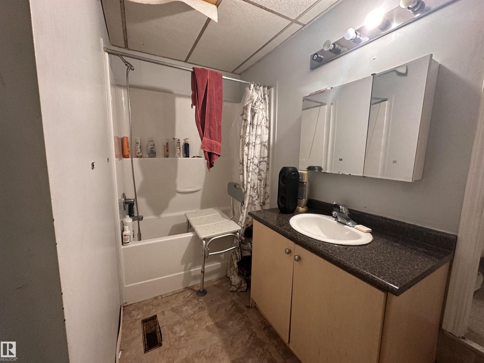 10528 100 Av, Westlock, Alberta  T0G 2J9 - Photo 37 - E4483582