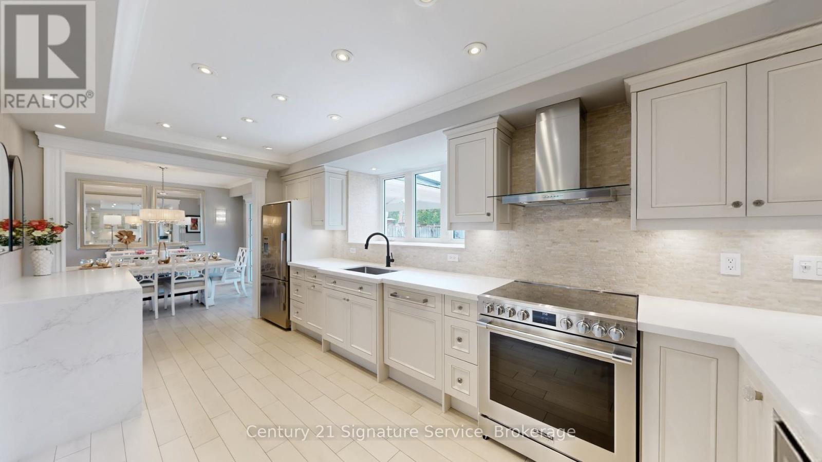 16 Ferndale Crescent, Brampton, Ontario  L6W 1E9 - Photo 11 - W12839772