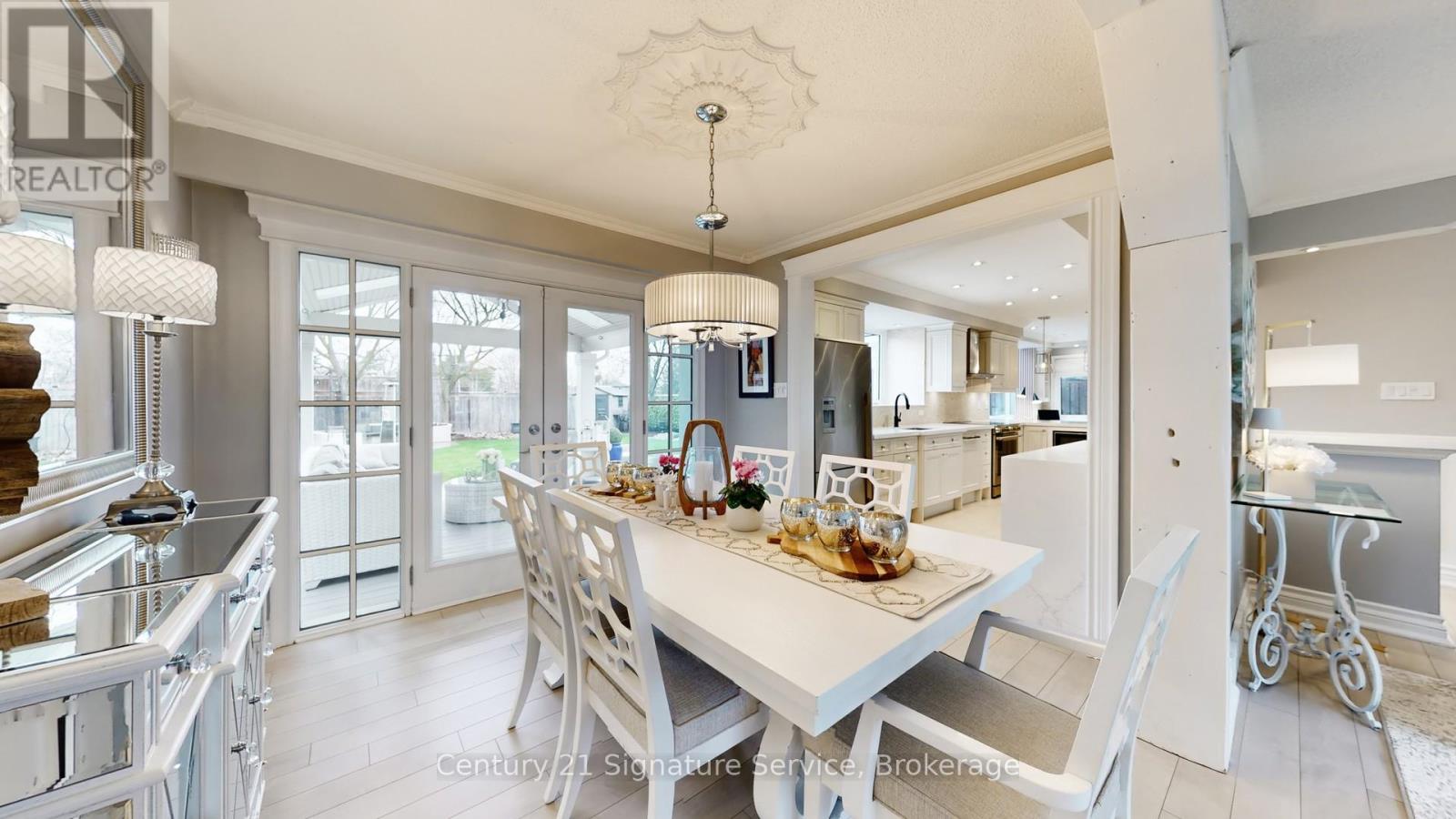 16 Ferndale Crescent, Brampton, Ontario  L6W 1E9 - Photo 7 - W12839772