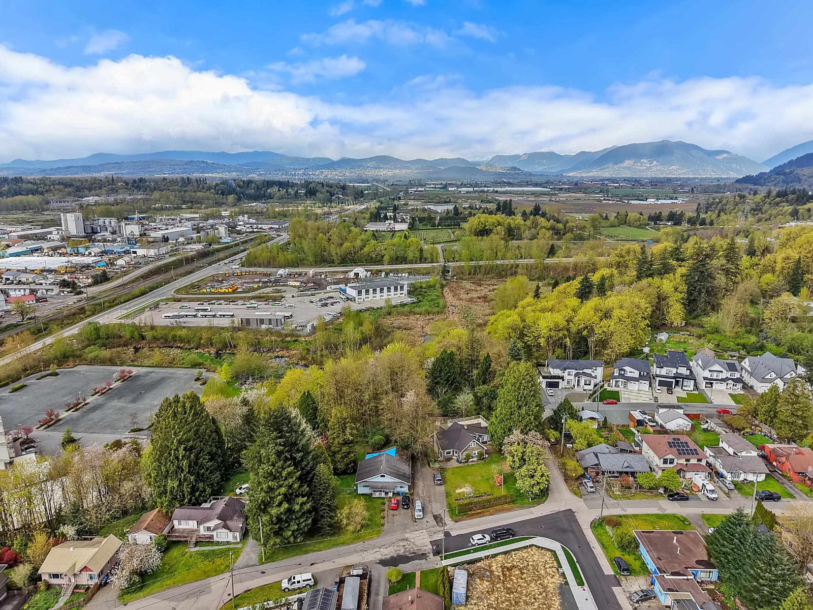 33983-33991 Mccrimmon Drive, Abbotsford, British Columbia  V2S 2V2 - Photo 8 - R3113390