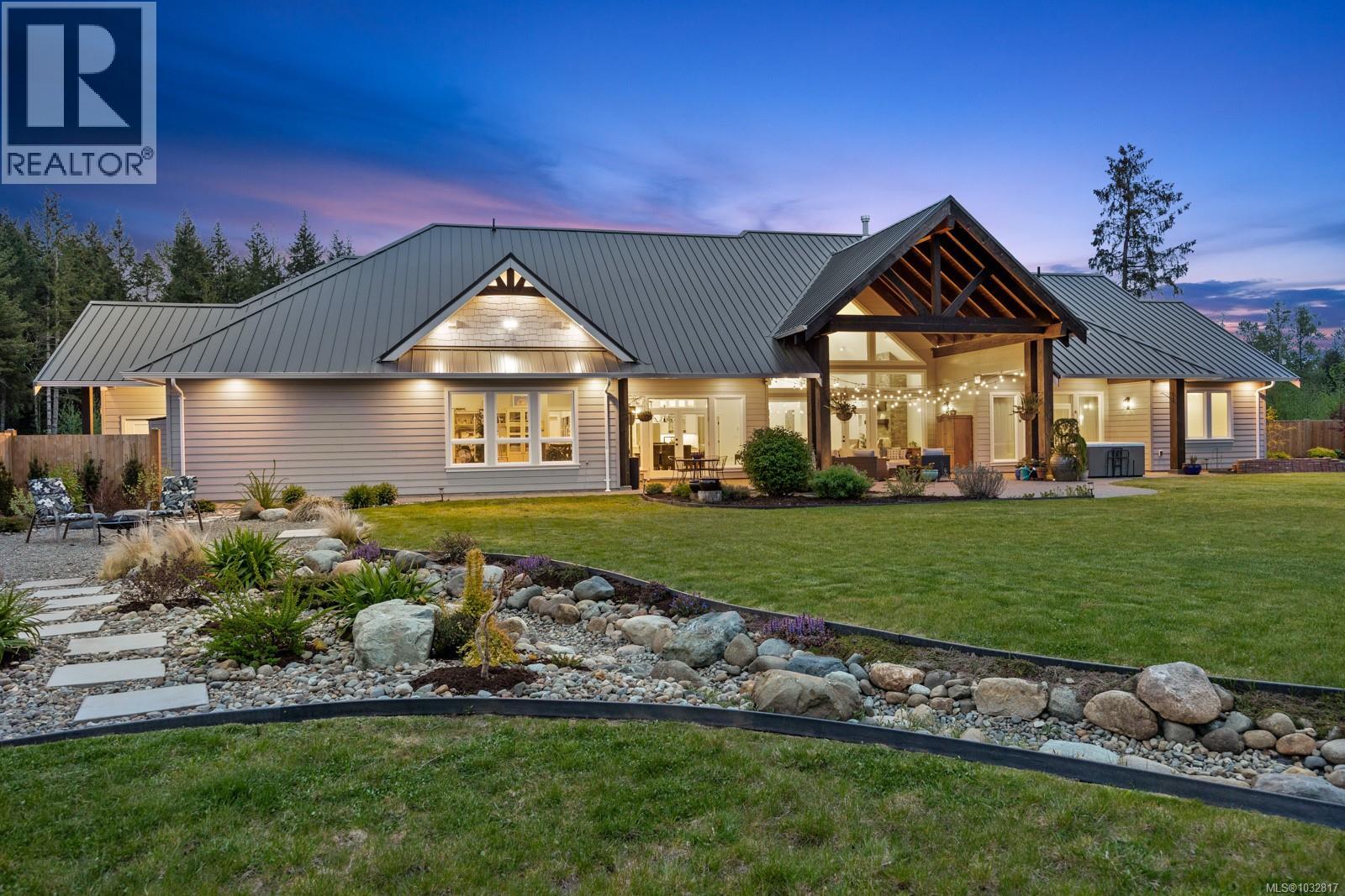 8757/8761 Oyster River Way, Black Creek, British Columbia  V9J 1K5 - Photo 44 - 1032817