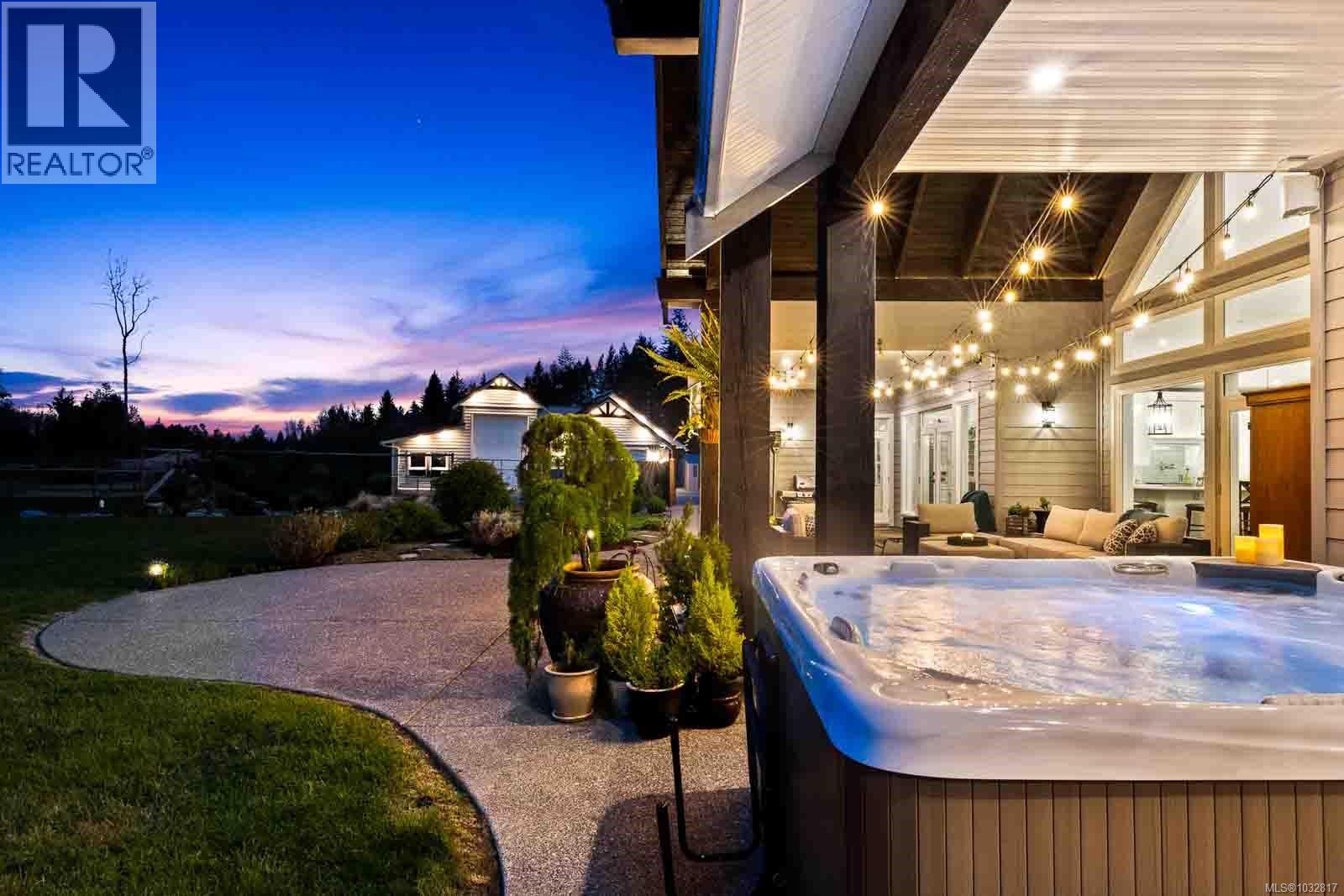 8757/8761 Oyster River Way, Black Creek, British Columbia  V9J 1K5 - Photo 58 - 1032817