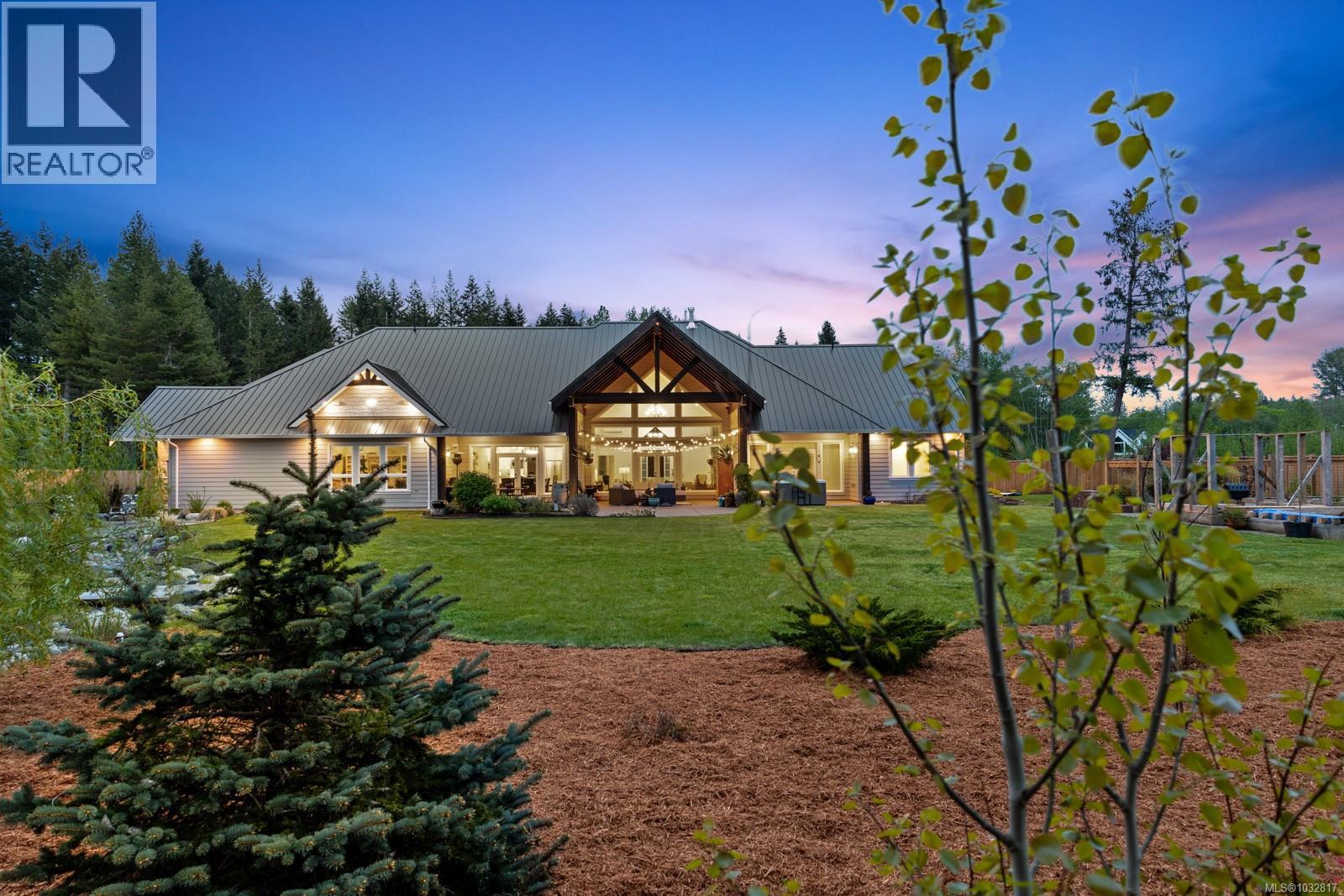 8757/8761 Oyster River Way, Black Creek, British Columbia  V9J 1K5 - Photo 59 - 1032817