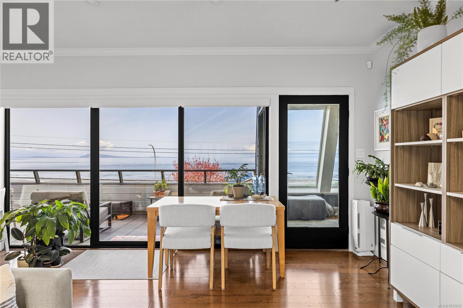 2 2734 Island Hwy W, Qualicum Beach, British Columbia  V9K 1P7 - Photo 1 - 1032842