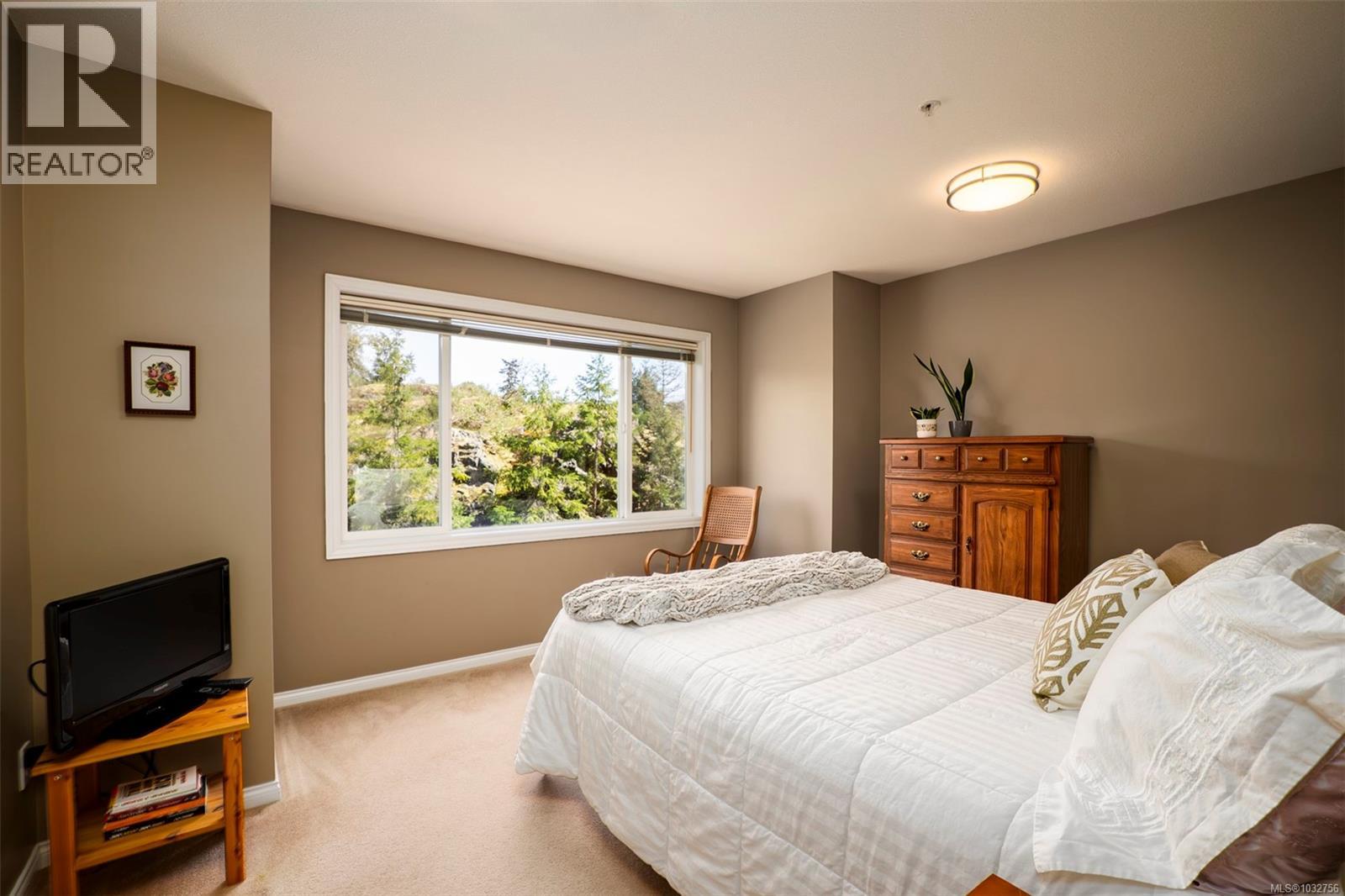 3395 Mariposa Dr, Nanaimo, British Columbia  V9T 6J1 - Photo 6 - 1032756
