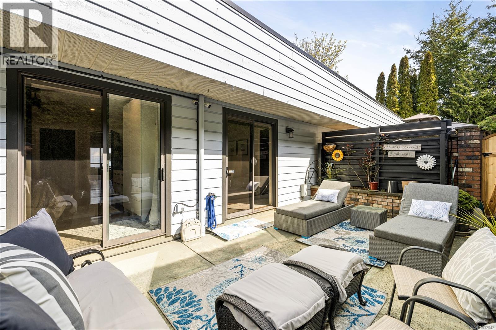 2 2734 Island Hwy W, Qualicum Beach, British Columbia  V9K 1P7 - Photo 15 - 1032842