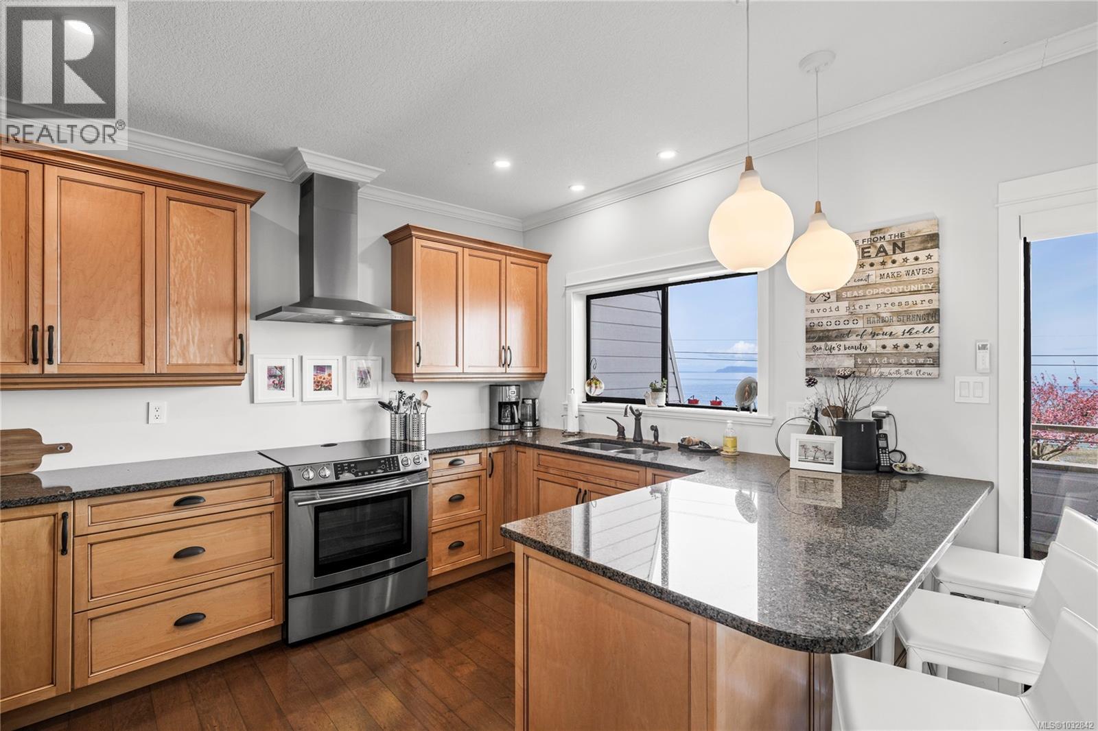 2 2734 Island Hwy W, Qualicum Beach, British Columbia  V9K 1P7 - Photo 5 - 1032842