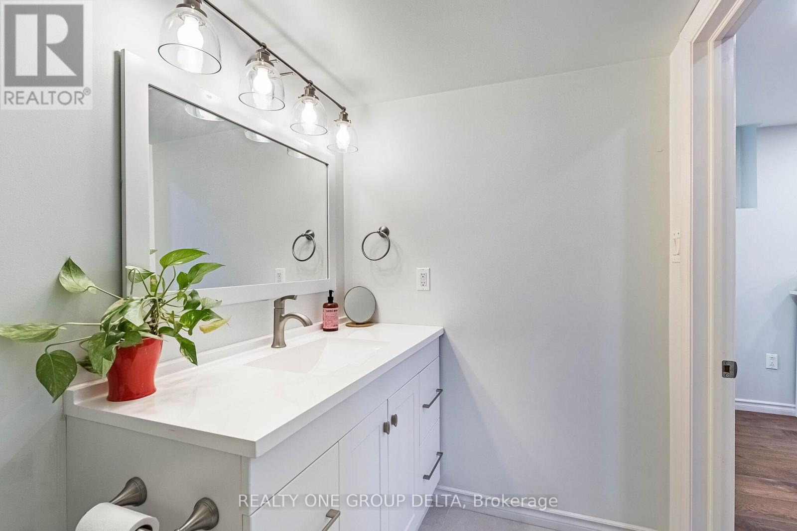 5897 Churchill Meadows Boulevard, Mississauga, Ontario  L5M 6Y1 - Photo 38 - W13031544