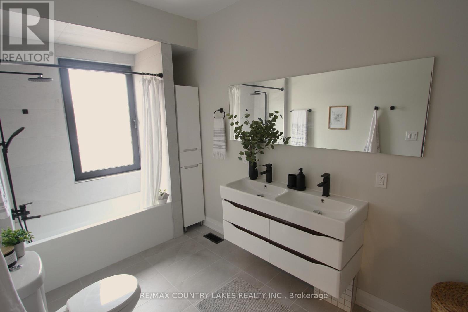 264 Mcguire Beach Road, Kawartha Lakes, Ontario  K0M 2B0 - Photo 22 - X12895662