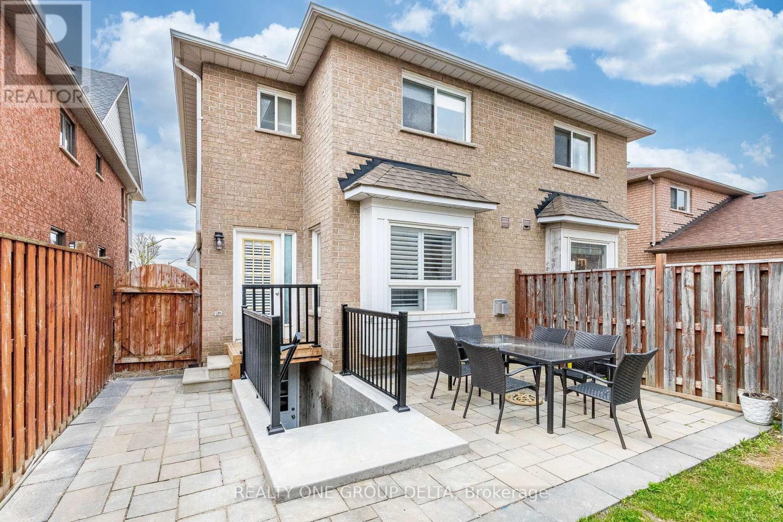 5897 Churchill Meadows Boulevard, Mississauga, Ontario  L5M 6Y1 - Photo 43 - W13031544