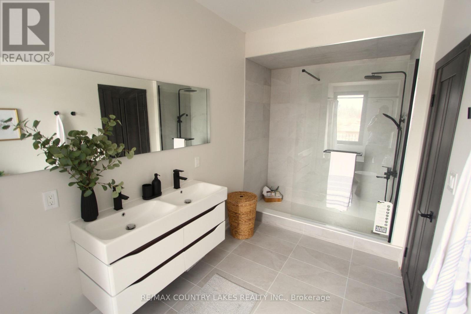 264 Mcguire Beach Road, Kawartha Lakes, Ontario  K0M 2B0 - Photo 23 - X12895662