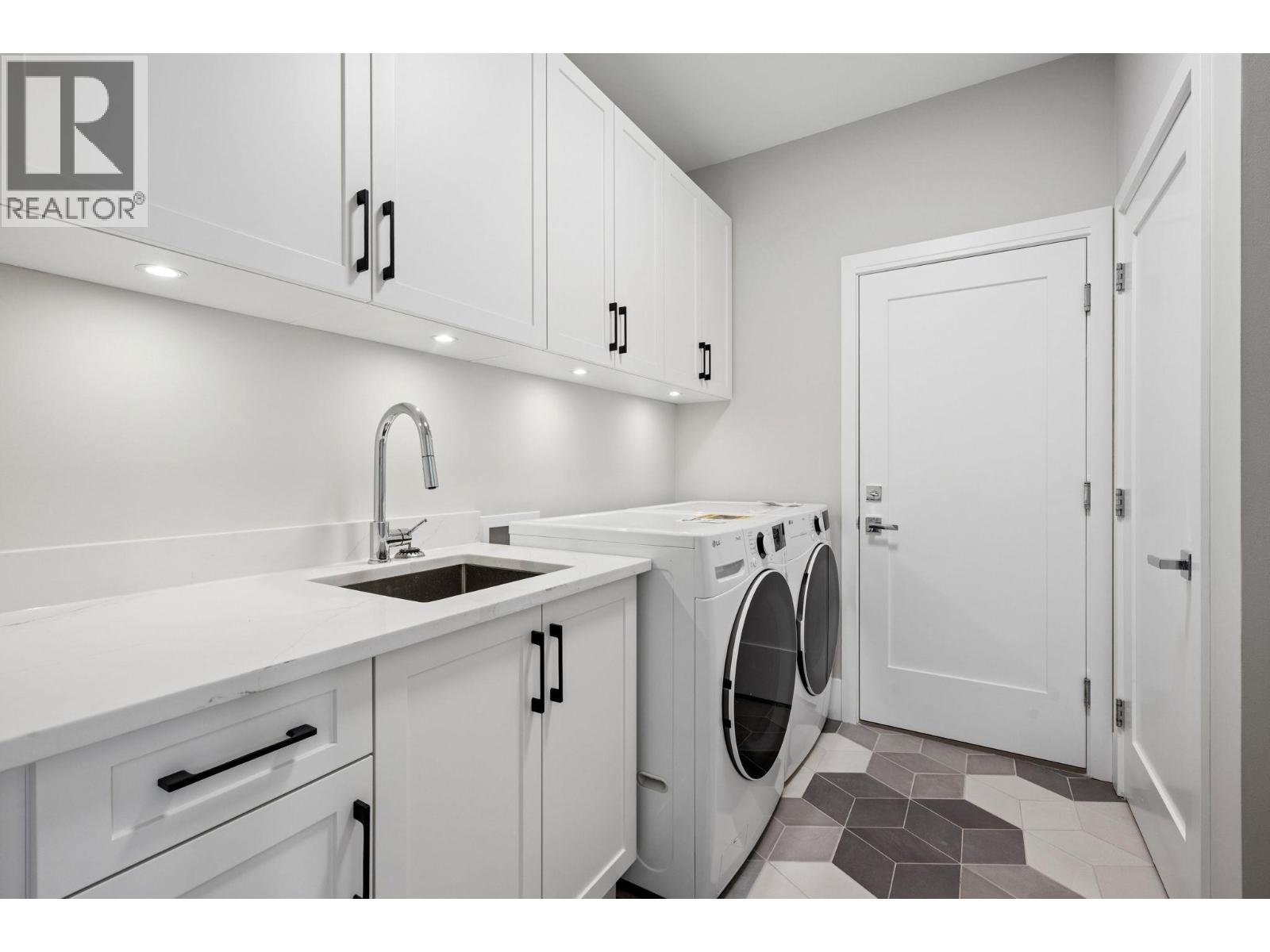 5198 Westminster Avenue, Delta, British Columbia  V4K 2J2 - Photo 11 - R3114135