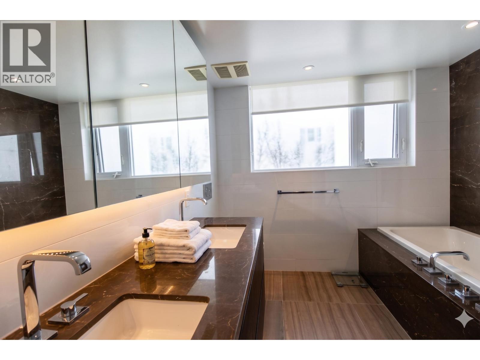 904 1561 W 57th Avenue, Vancouver, British Columbia  V6P 0H5 - Photo 13 - R3114431