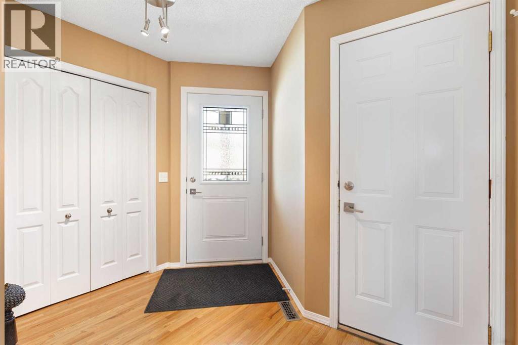 227 Bridlewood Circle SW, Calgary, Alberta  T2Y 3L2 - Photo 12 - A2296472