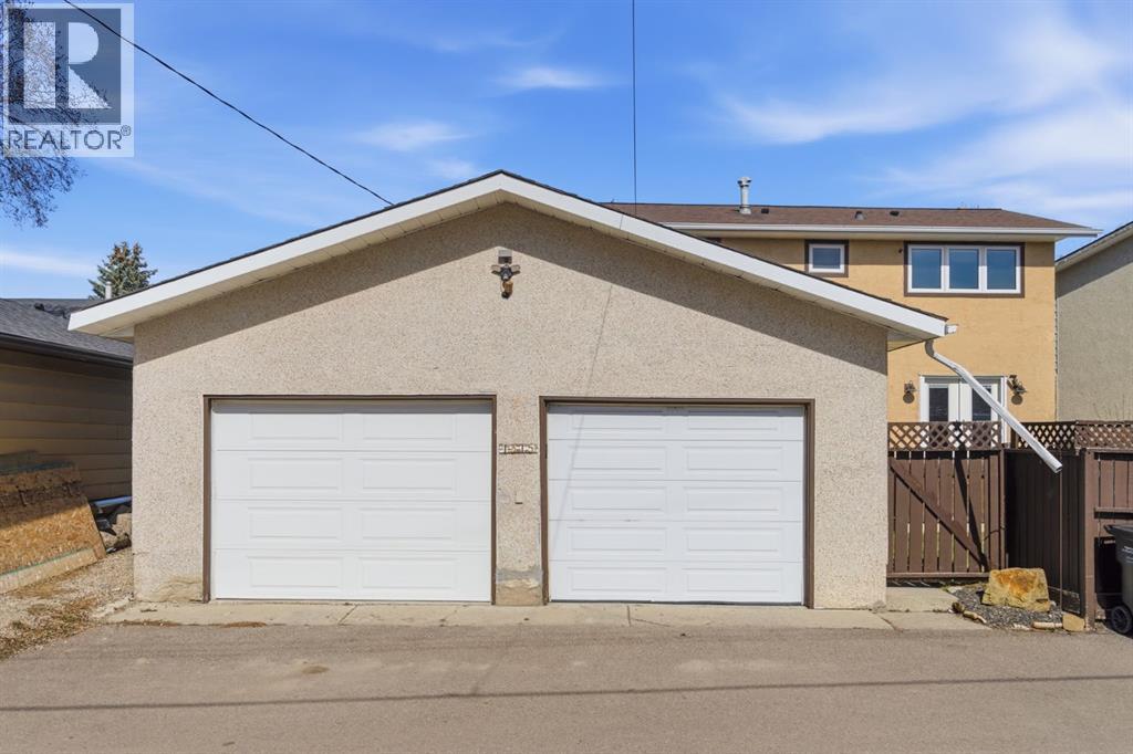 1315 Lake Michigan Crescent SE, Calgary, Alberta  T2J 3E9 - Photo 32 - A2298177