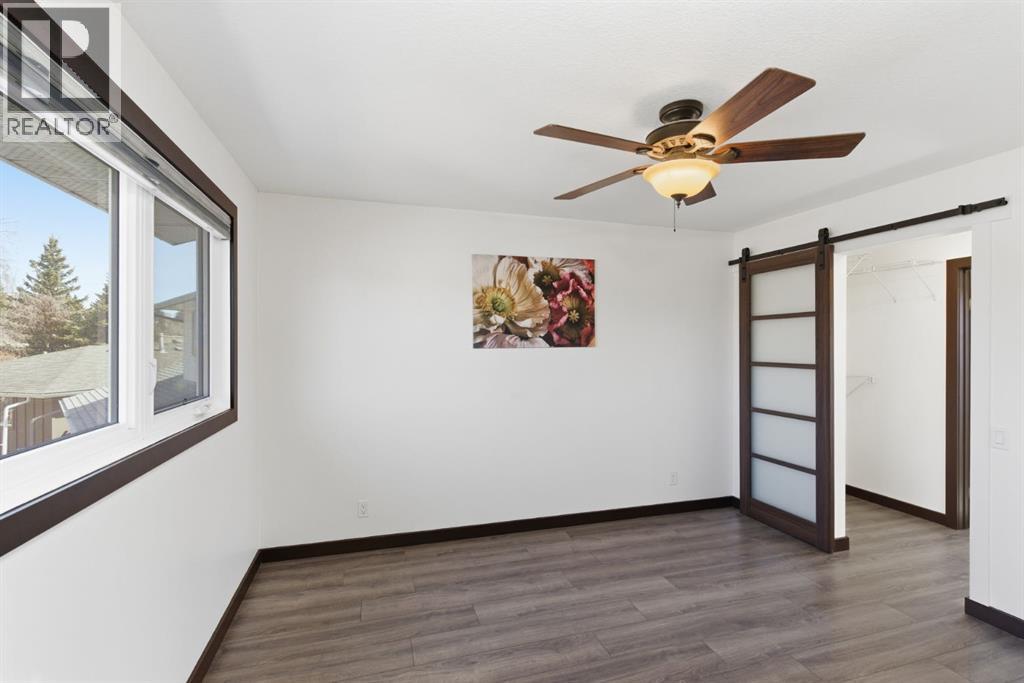 1315 Lake Michigan Crescent SE, Calgary, Alberta  T2J 3E9 - Photo 11 - A2298177