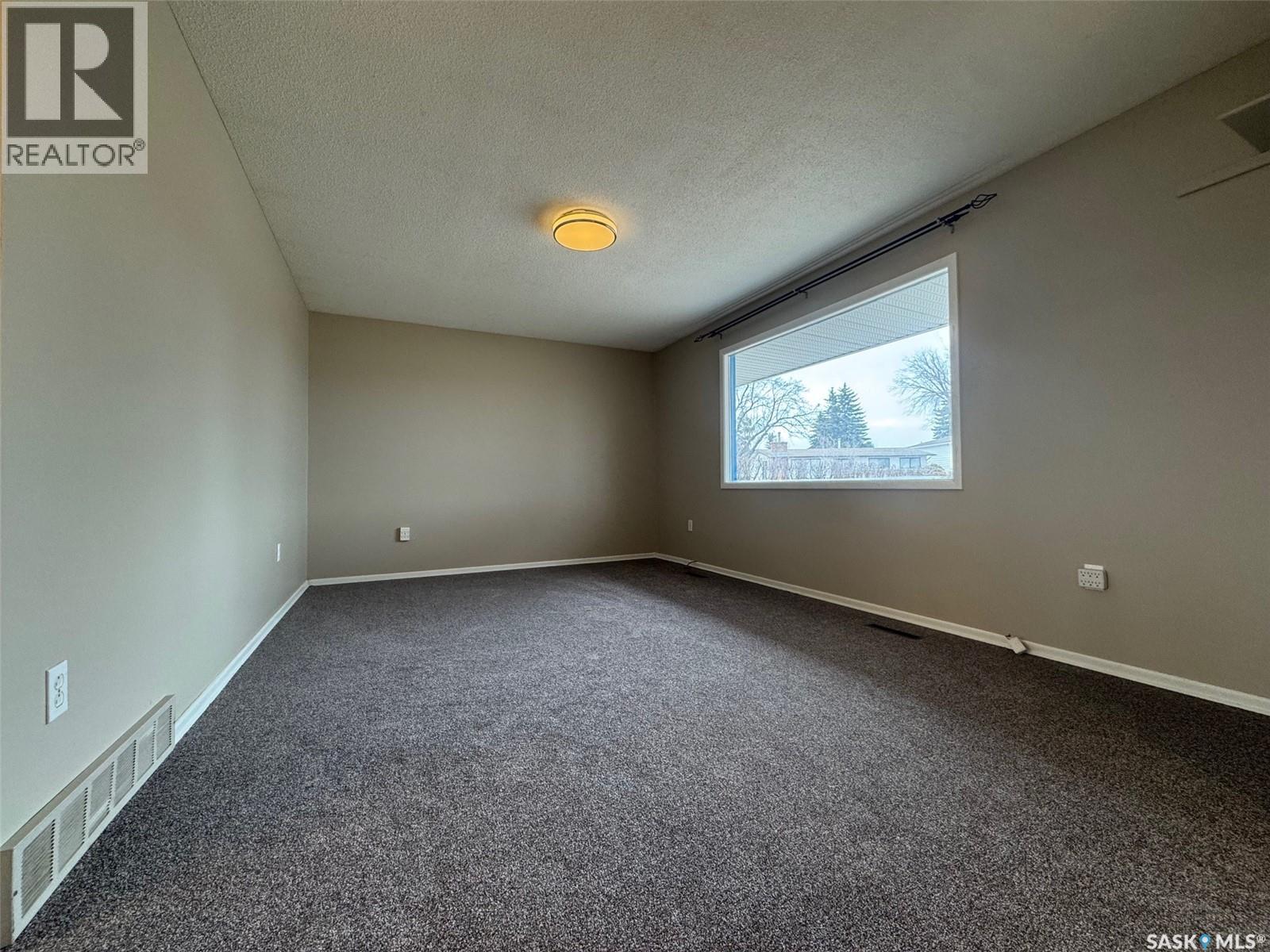 190 Carleton Drive, Saskatoon, Saskatchewan  S7H 3P1 - Photo 7 - SK033683