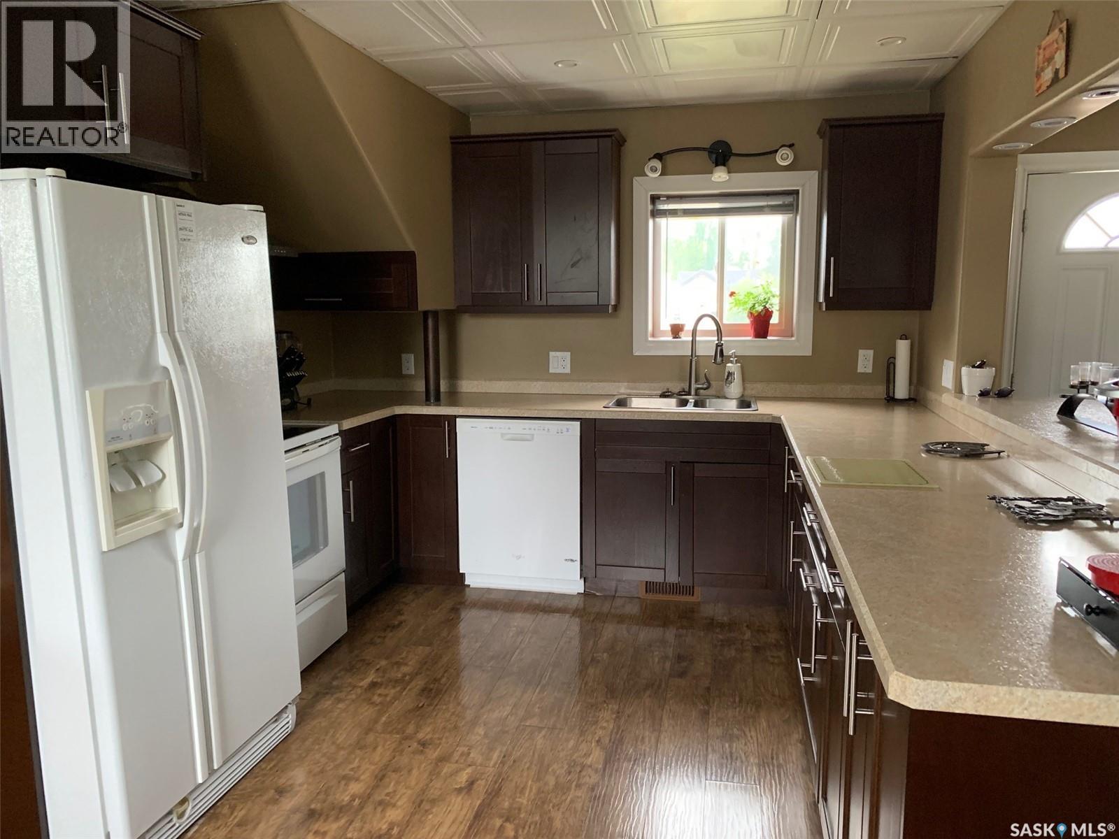 292 29th Street, Battleford, Saskatchewan  S0M 0E0 - Photo 3 - SK033673