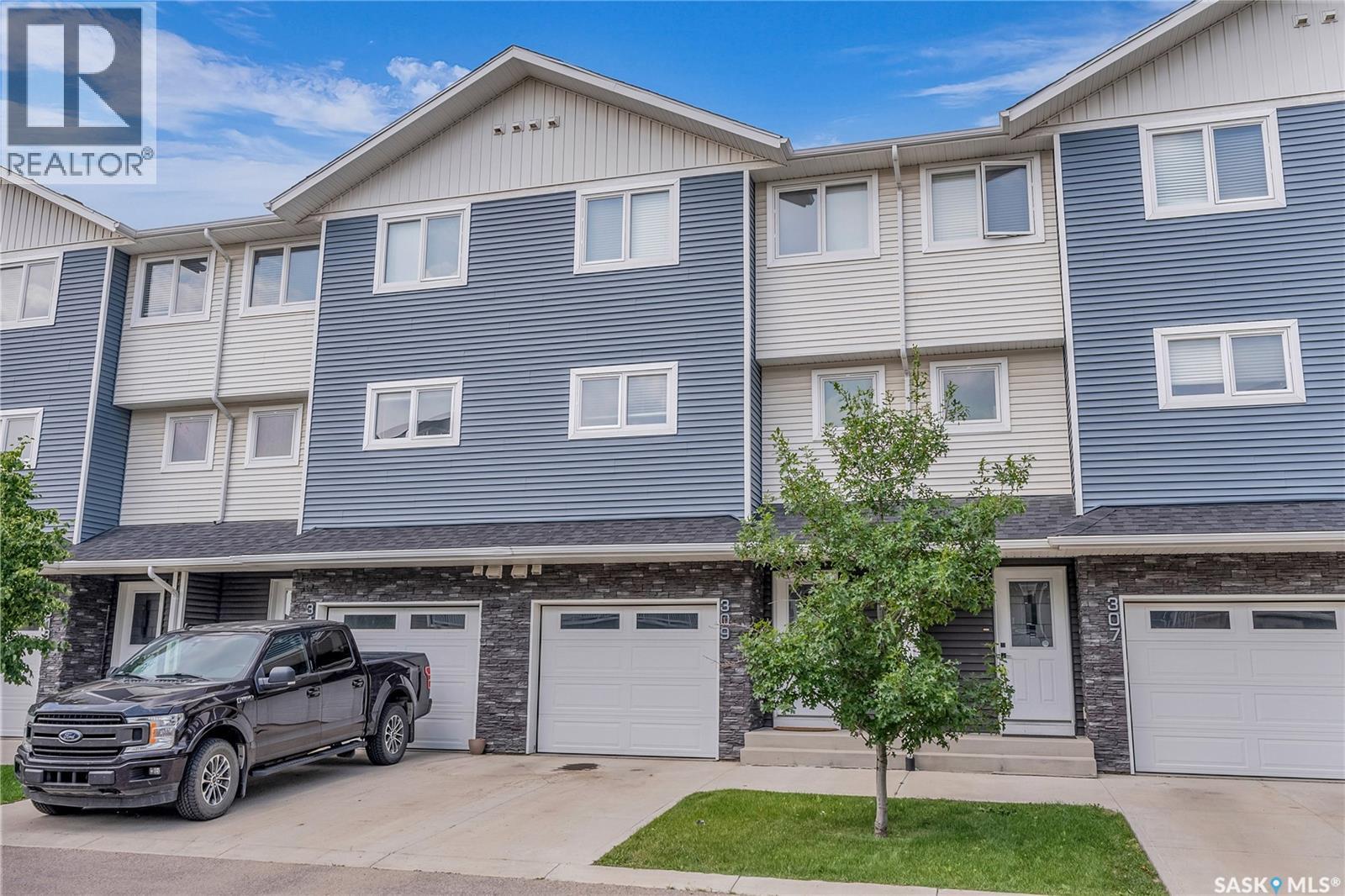 309 315 Kloppenburg LINK, Saskatoon, Saskatchewan