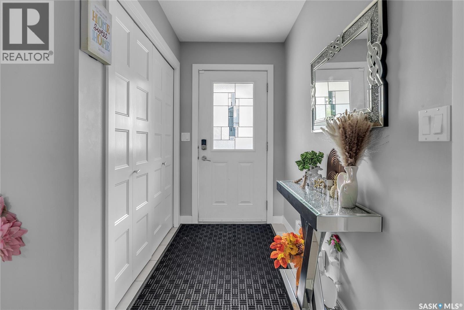 309 315 Kloppenburg Link, Saskatoon, Saskatchewan  S7W 0V9 - Photo 3 - SK033526